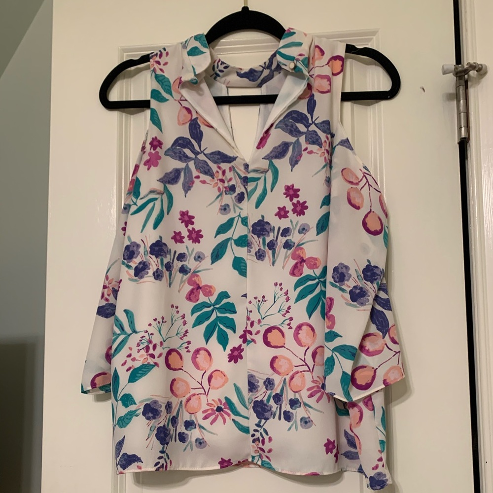 Everly V-Cut Chocker Neck Cold Shoulder Blouse - Picture 8 of 8